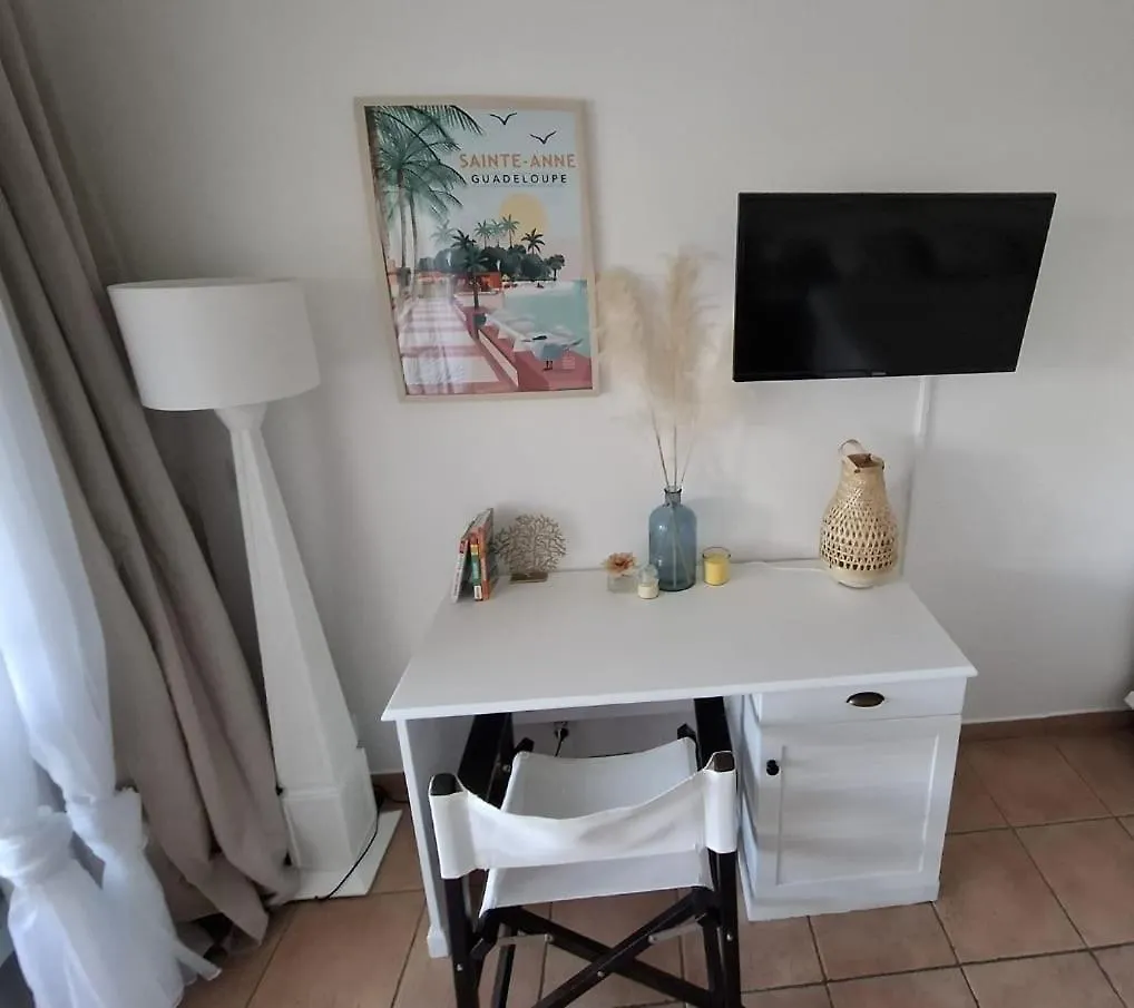 Appartement Village Pierre Et Vacances Vue Mer Guadeloupe St Anne Sainte-Anne  Sainte-Anne (Grande-Terre)