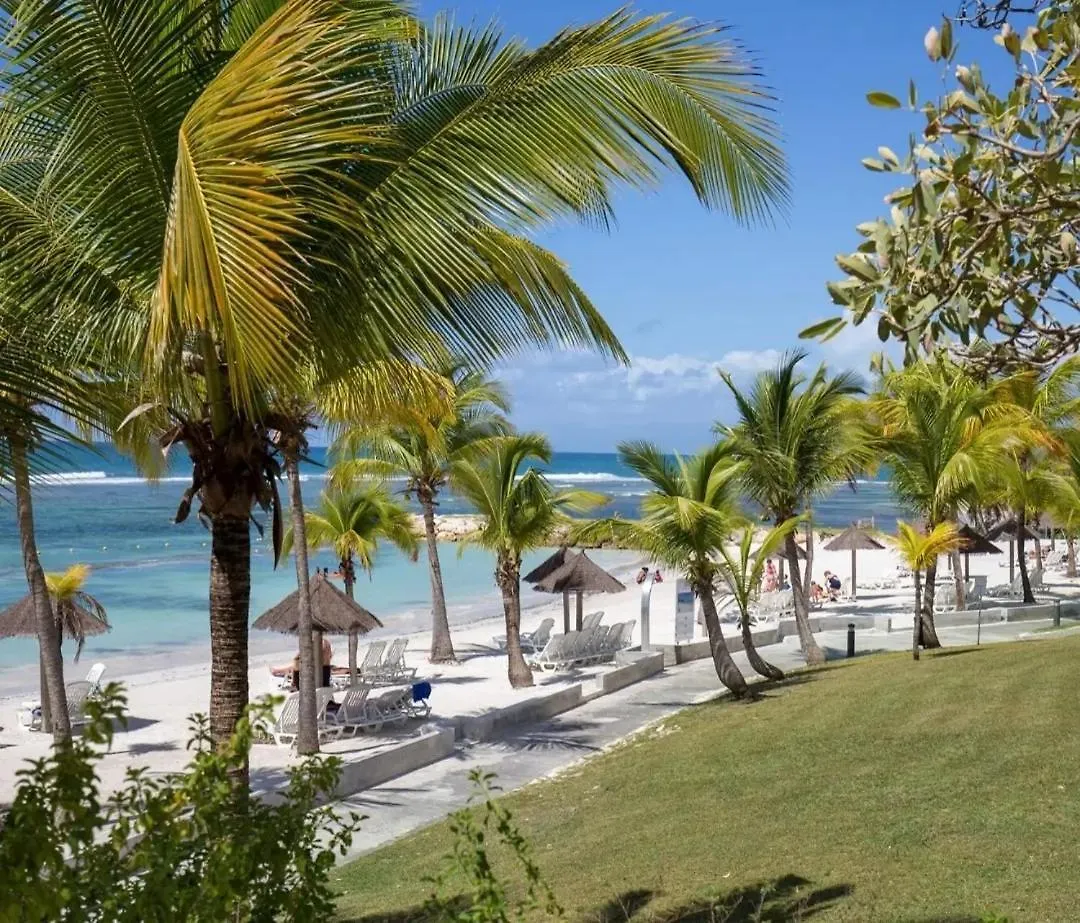 Apartment Appartement Village Pierre Et Vacances Vue Mer Guadeloupe St Anne Sainte-Anne  Guadeloupe