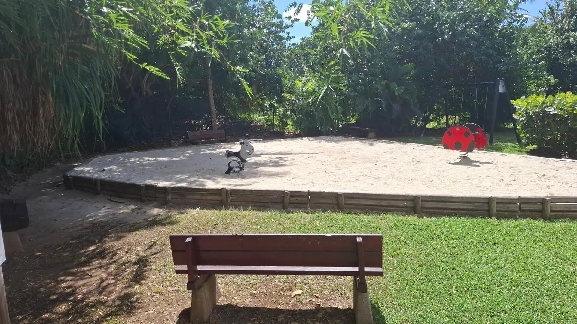 Appartement Village Pierre Et Vacances Vue Mer Guadeloupe St Anne Sainte-Anne  Sainte-Anne (Grande-Terre)